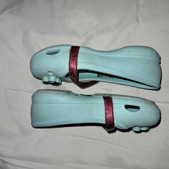 [SOLD] CROCS FLATS - Picture 4 of 8